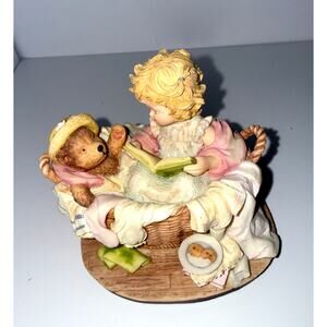 LAURA'S ATTIC FIGURINE "Once Upon A Time" Vintage Enesco Karen Hahn #5109